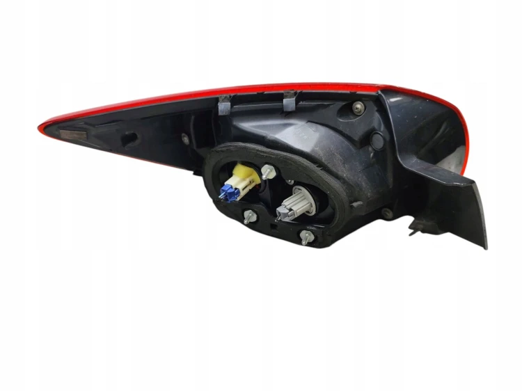 LAMPA PRAWY TYŁ MAZDA 3 III BM/BN LIFT (2016-2018) 2.0 SKYACTIV 120KM 220-4