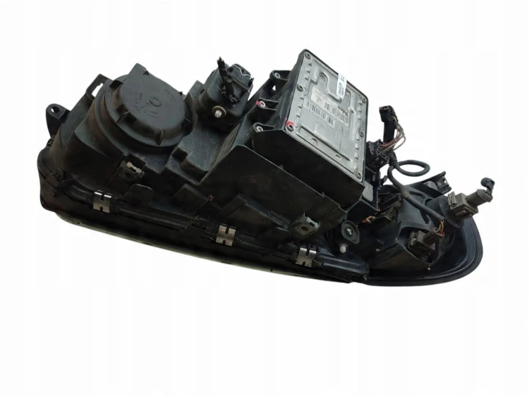 LAMPA LEWY PRZÓD VOLVO S80 I (1998-2004) 2.9 T 89006381