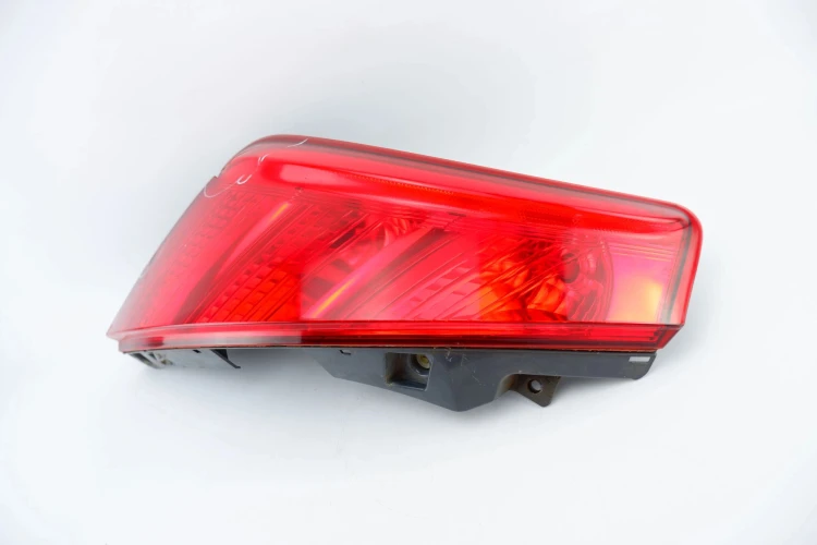 LAMPA LEWY TYŁ NISSAN MURANO Z50 (2003-2008) 3.5 V6