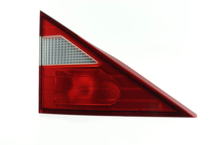 LAMPA LEWY TYŁ W KLAPE SSANGYONG RODIUS (2004-2008)