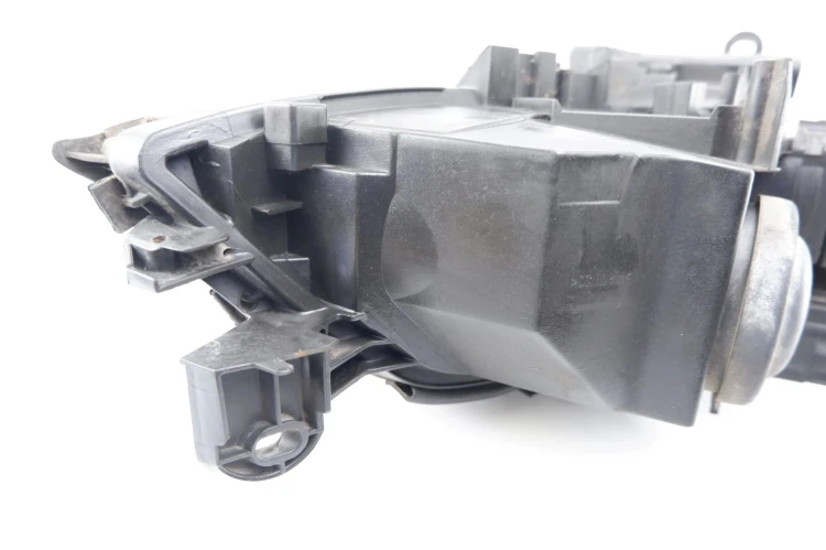 LAMPA LEWY PRZÓD OPEL VECTRA B LIFT 1.8 16V