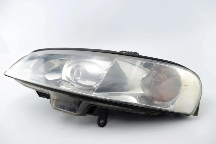 LAMPA LEWY PRZÓD OPEL VECTRA B LIFT 1.8 16V
