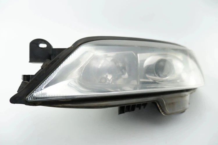 LAMPA LEWY PRZÓD OPEL VECTRA B LIFT 1.8 16V