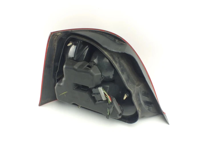 LAMPA PRAWY TYŁ ROVER 25 1.8 16V