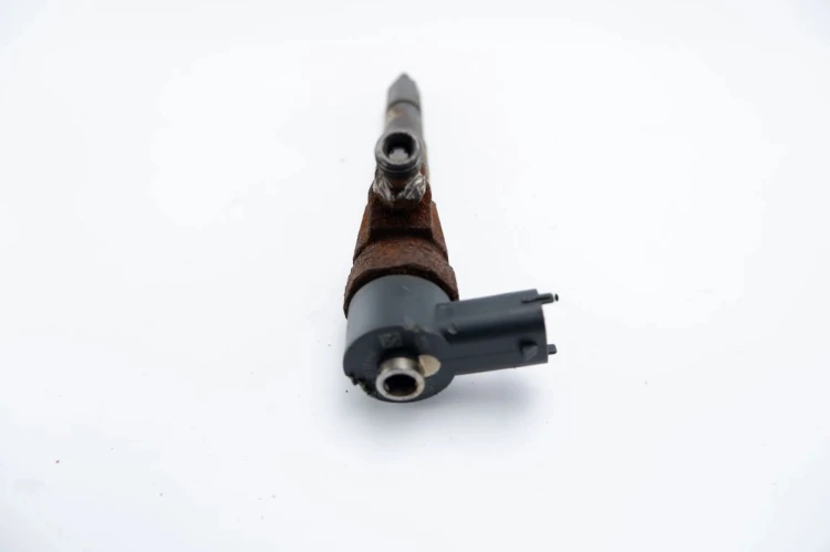 WTRYSKIWACZ FIAT BRAVO II 0445110243