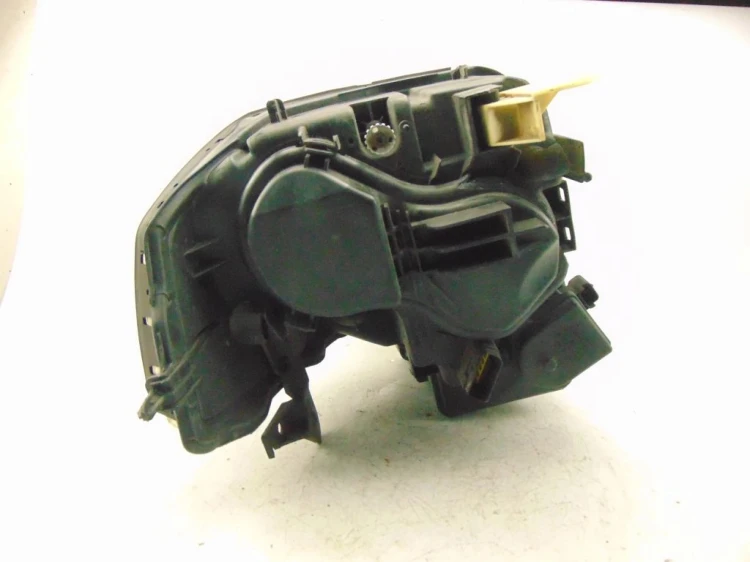 LAMPA PRAWY PRZÓD RENAULT VEL SATIS (2002-2009) 2.2 DCI