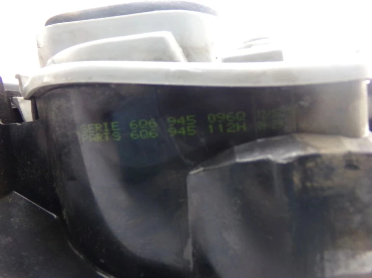 LAMPA PRAWY TYŁ VOLKSWAGEN POLO IV 1.2 6Q6945096