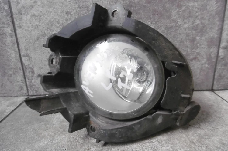 HALOGEN LEWY TOYOTA AVENSIS III T27