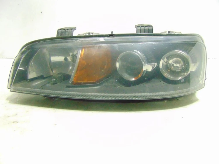 LAMPA LEWY PRZÓD FIAT PUNTO II 1.9JTD