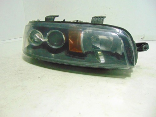 LAMPA PRAWY PRZÓD FIAT PUNTO II 1.9JTD