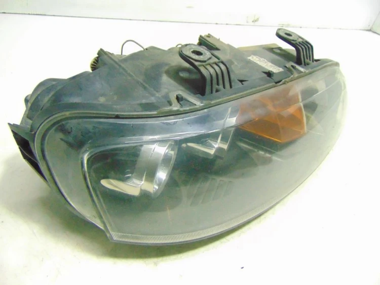 LAMPA PRAWY PRZÓD FIAT PUNTO II 1.9JTD
