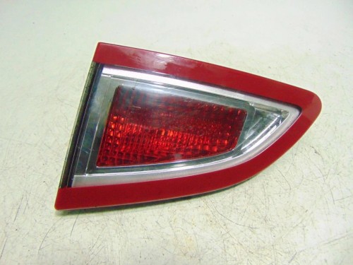 LAMPA PRAWY TYŁ W KLAPE RENAULT SCENIC III (2009-2013) 1.6 16V