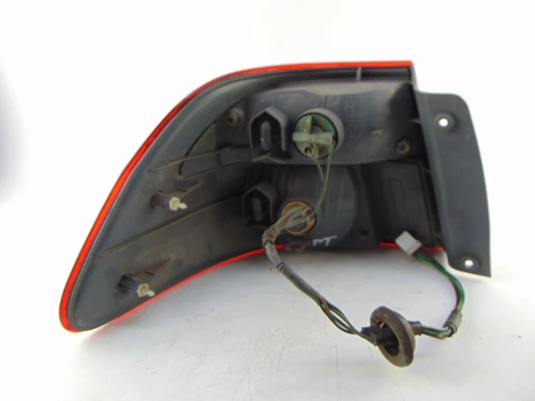 LAMPA PRAWY TYŁ MAZDA 626 V (2000-2002) 2.0