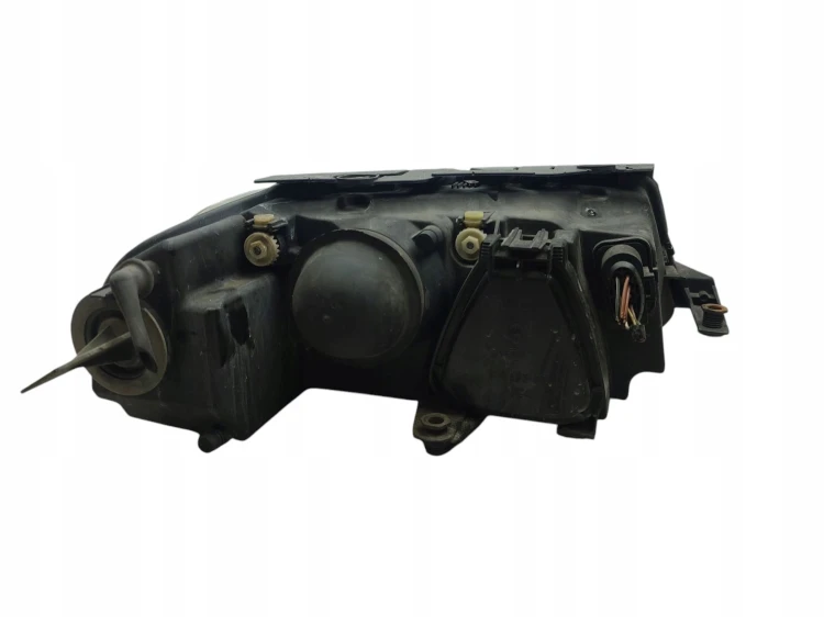 LAMPA LEWY PRZÓD VOLKSWAGEN PASSAT B5 LIFT (2000-2005) 1.9 TDI 101KM