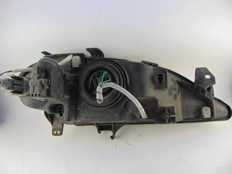 LAMPA LEWY PRZÓD RENAULT MEGANE I (1996-1999) 7700427872D
