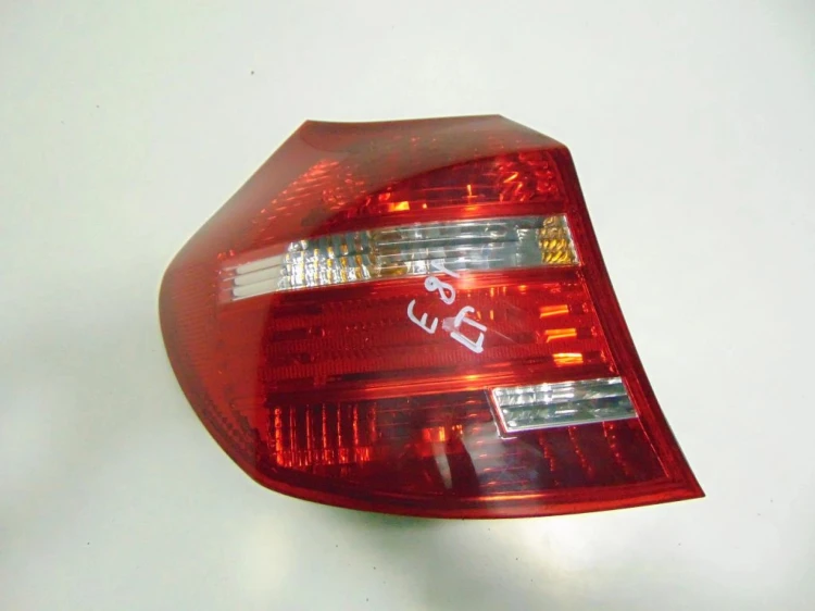 LAMPA LEWY TYŁ BMW E81 LIFT(2007-2011) 116i N43B20 122KM