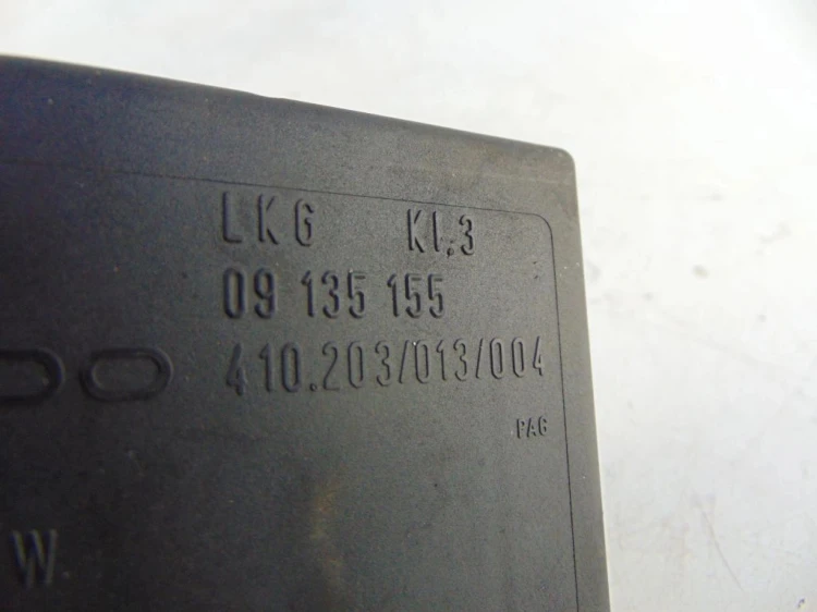 MODUŁ ŚWIATEŁ OPEL VECTRA B LIFT 1.8 16V 09135155