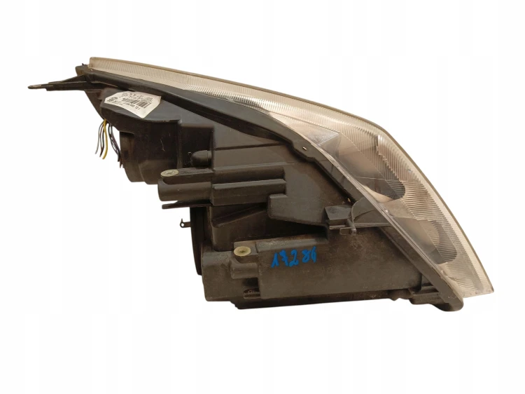 LAMPA LEWY PRZÓD CADILLAC BLS (2006-2010) 1.9 D 150KM P12759599