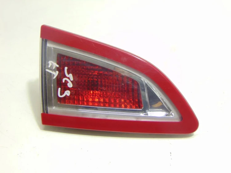 LAMPA LEWY TYŁ W KLAPE RENAULT SCENIC III (2009-2013) 1.5 DCI