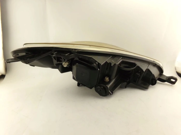LAMPA LEWY PRZÓD PEUGEOT 407 (2004-2008)