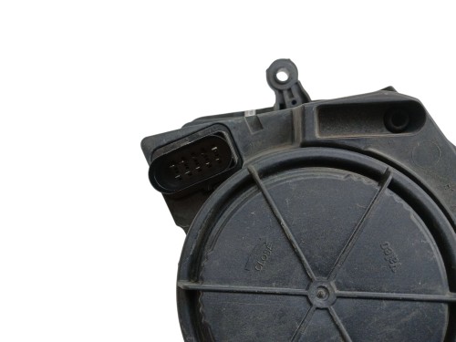 LAMPA PRAWY PRZÓD VOLKSWAGEN POLO IV 9N3 LIFT (2005-2009) 1.2 6V 60KM 6Q194