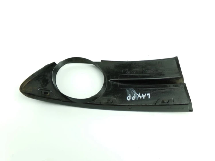 RAMKA HALOGENU PRAWA RENAULT LAGUNA II (2001-2005) 2.0 T 000009745