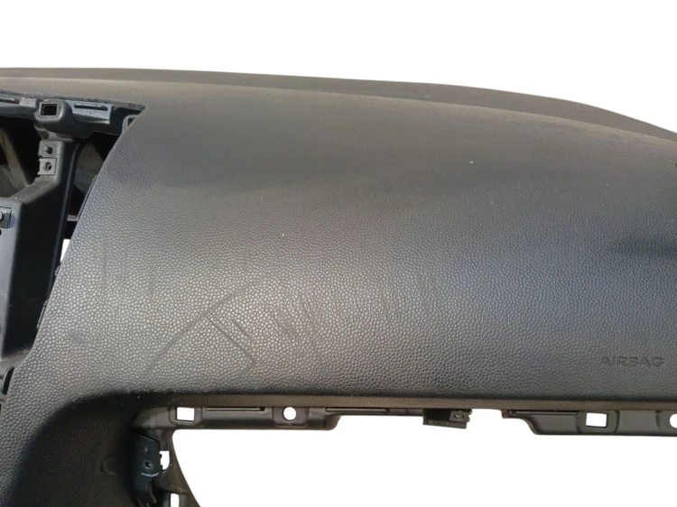 DESKA ROZDZIELCZA KIA VENGA (2009-2014) 1.6 CRDI 128KM