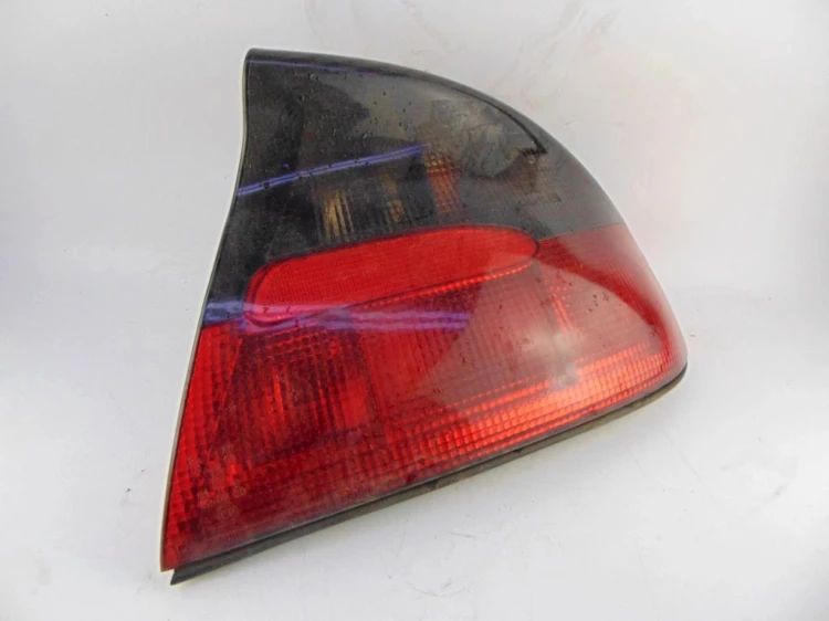 LAMPA PRAWY TYŁ OPEL TIGRA 1.6 16V