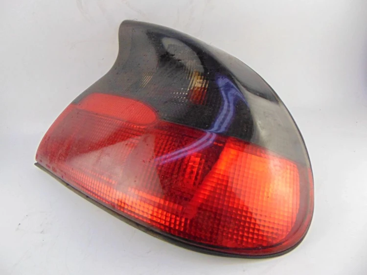 LAMPA PRAWY TYŁ OPEL TIGRA 1.6 16V