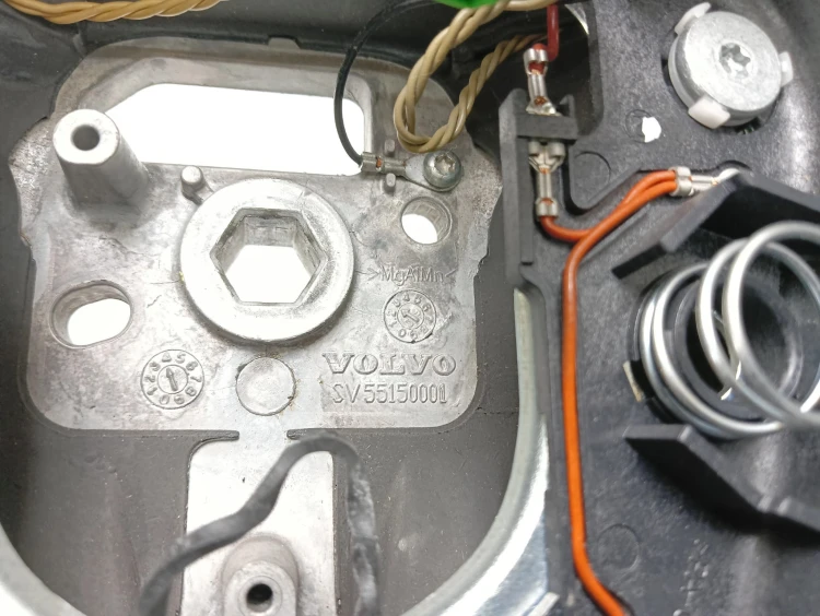 KIEROWNICA VOLVO C30 (2006-2010) 1.6 16V 100KM SV55150001