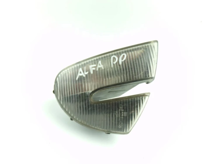 KIERUNKOWSKAZ PRAWY ALFA ROMEO 147 1.9 JTD