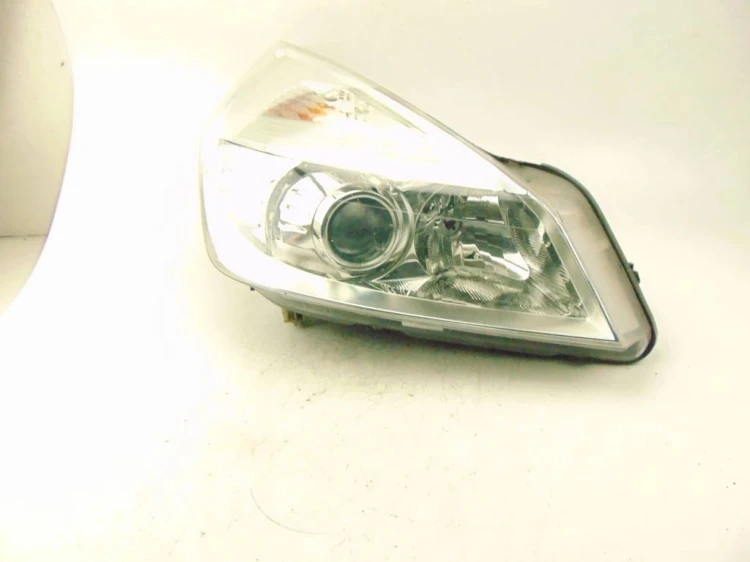 LAMPA PRAWY PRZÓD RENAULT ESPACE IV LIFT (2006-2014)