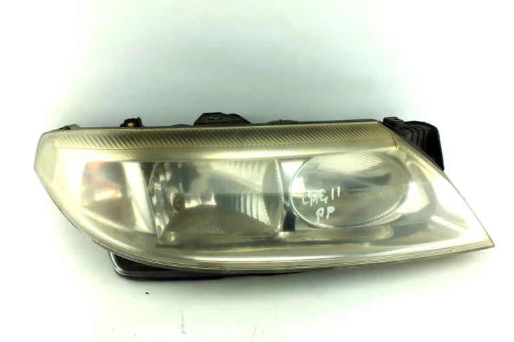 LAMPA PRAWY PRZÓD RENAULT LAGUNA II (2001-2005) 1.6 16V