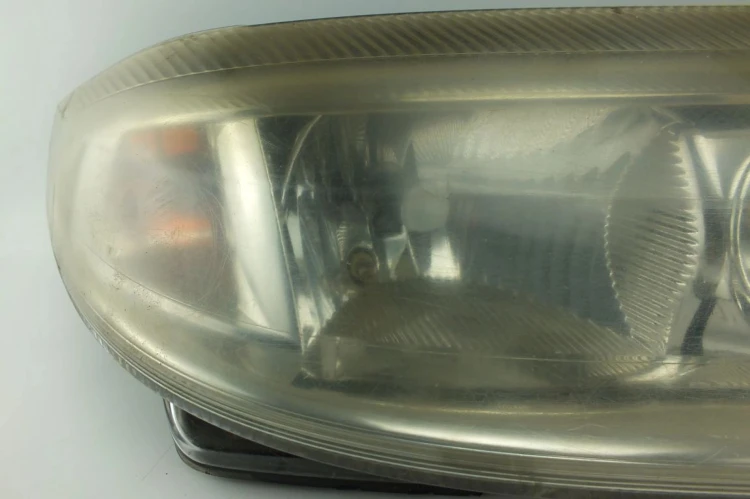 LAMPA PRAWY PRZÓD RENAULT LAGUNA II (2001-2005) 1.6 16V