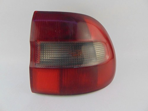 LAMPA PRAWY TYŁ VOLVO V40 I (1995-2004)