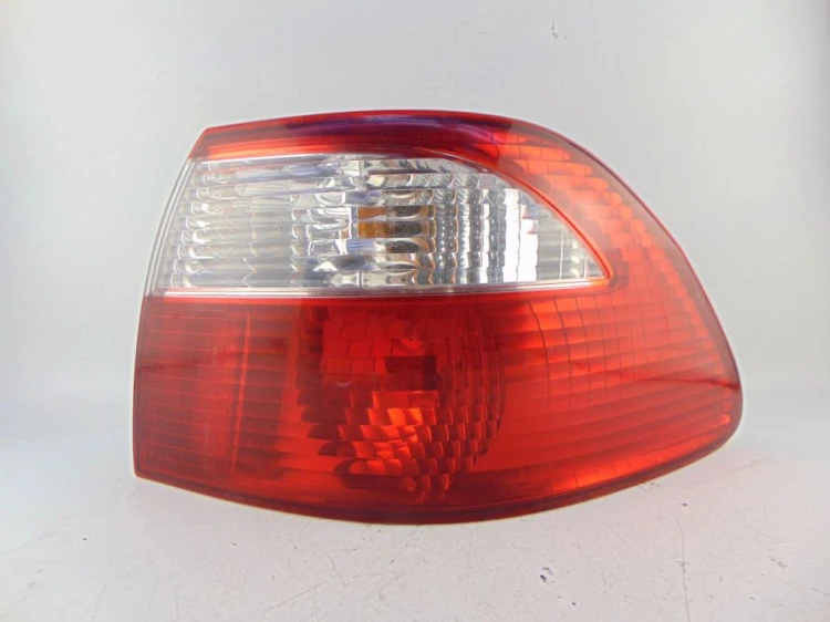 LAMPA PRAWY TYŁ MAZDA 626 V (2000-2002) 2.0 D