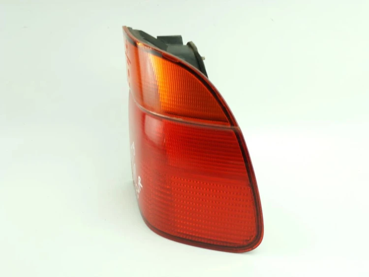 LAMPA PRAWY TYŁ BMW E39 3.0D