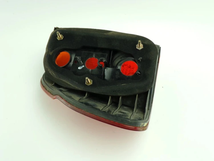 LAMPA PRAWY TYŁ BMW E39 3.0D