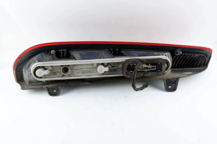 LAMPA PRAWY TYŁ FORD FOCUS MK2 (2004-2011) 1.8 16V 4M51-13N004-C