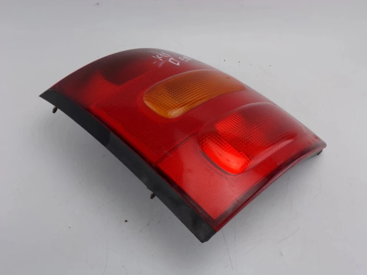 LAMPA LEWY TYŁ NISSAN MICRA K11 1.0