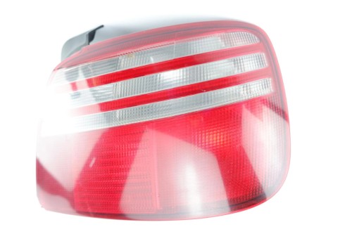 LAMPA PRAWY TYŁ HONDA ACCORD VI (1999-2000) 2.0 147