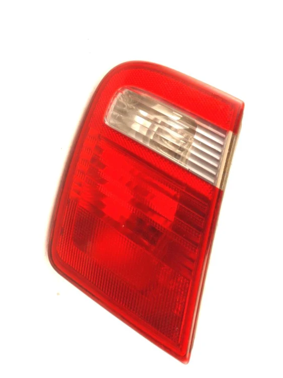 LAMPA LEWY TYŁ W KLAPE SAAB 9-3