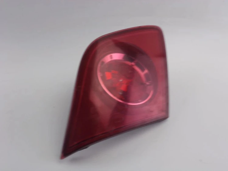 LAMPA LEWY TYŁ W KLAPE MAZDA 3 I (2003-2009) STANLEY P2913L