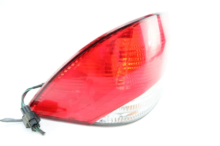 LAMPA LEWY TYŁ MITSUBISHI LANCER VII (2003 – 2011)