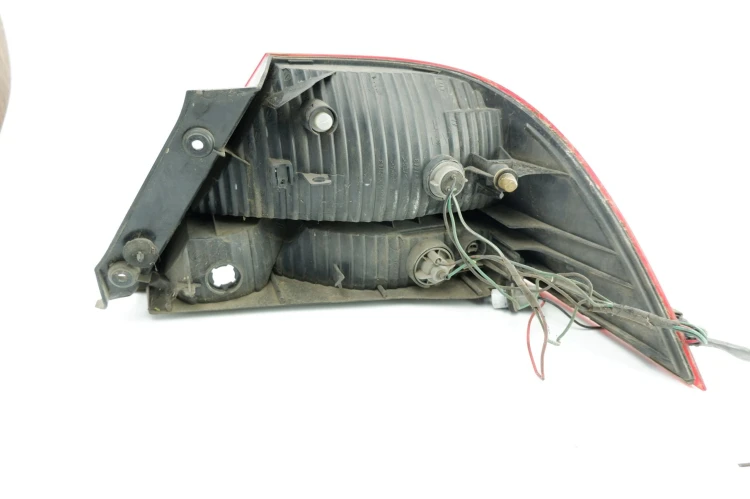 LAMPA LEWY TYŁ MITSUBISHI LANCER VII (2003 – 2011)
