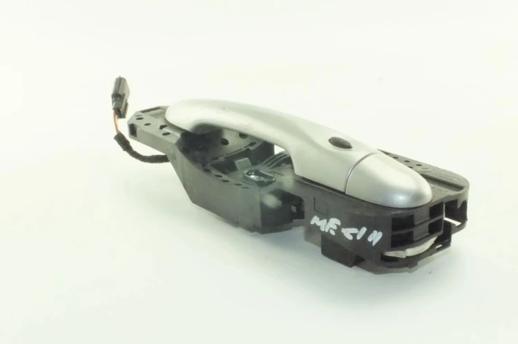 KLAMKA ZEWNĘTRZNA PRAWY PRZÓD RENAULT MEGANE III (2008-2013) 1.9 DCI