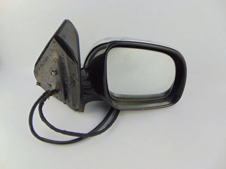 LUSTERKO PRAWE SEAT TOLEDO II 2.3 V5 10V