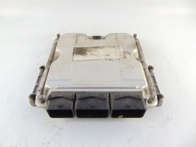 KOMPUTER STEROWNIK SILNIKA RENAULT SCENIC I LIFT (1999-2003) 8200153945
