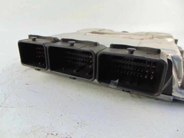 KOMPUTER STEROWNIK SILNIKA RENAULT SCENIC I LIFT (1999-2003) 8200153945