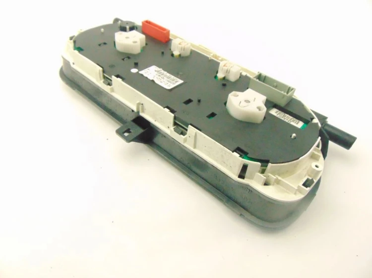 LICZNIK RENAULT LAGUNA II (2001-2005) 2.0 IDE 8200170303